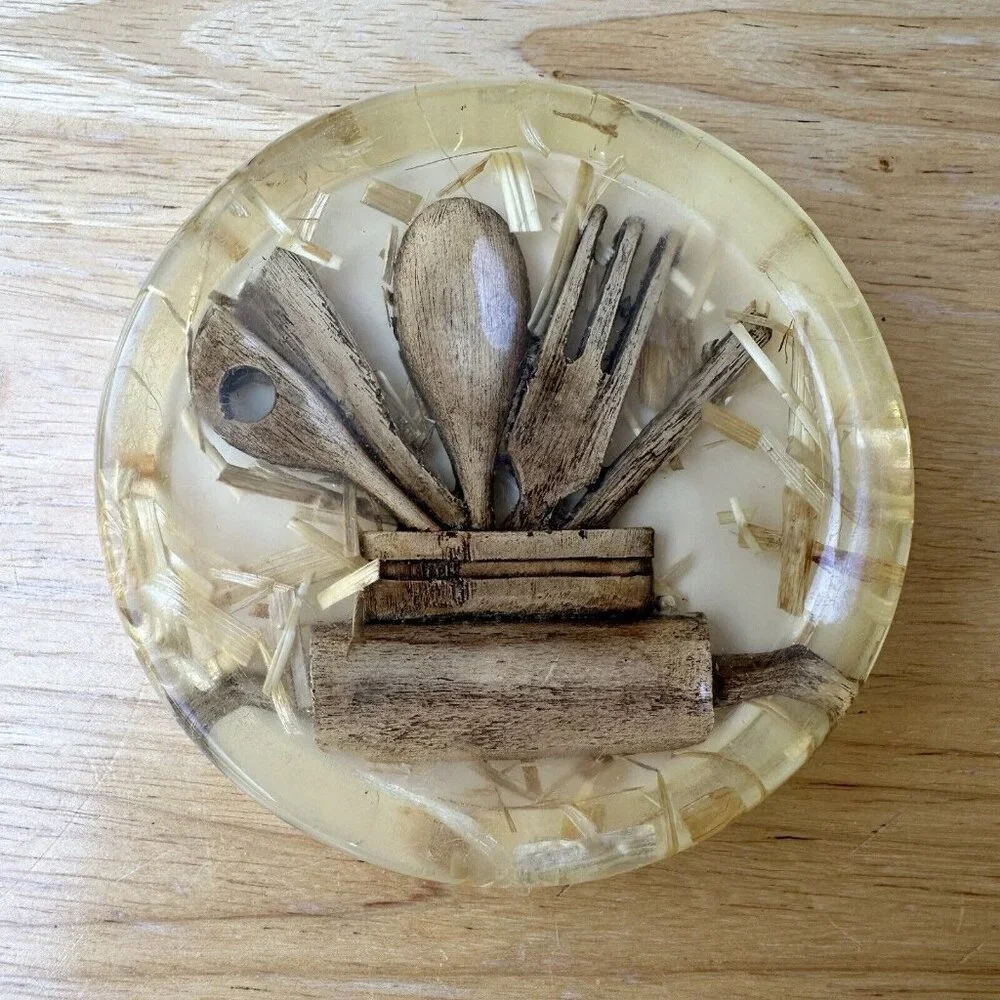 VTG Coasters 3.5 Inch Lucite Acrylic Resin Wooden Spoon Utensil Straw 2 Item Set